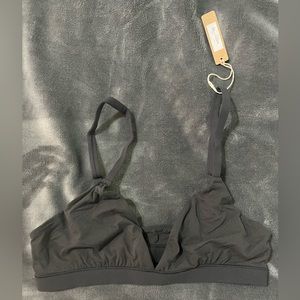 Skims fits everybody bralette